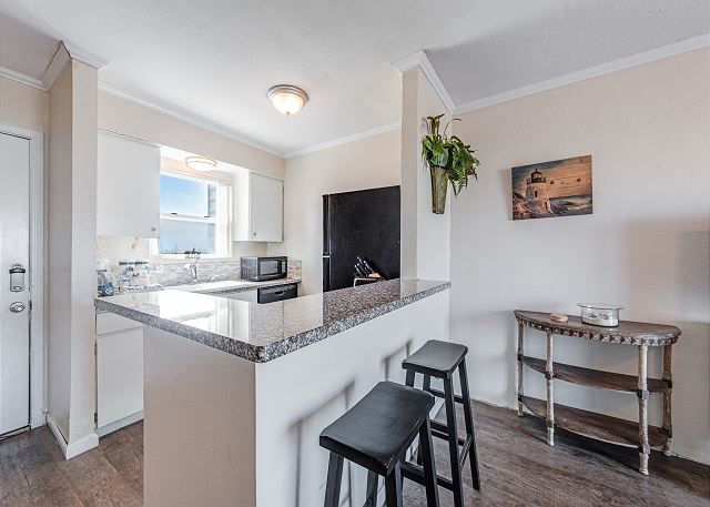 Kitchen and counter seating