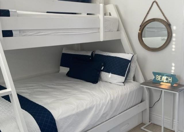Bunk room - twin over full bunk bed (ideal for children)
