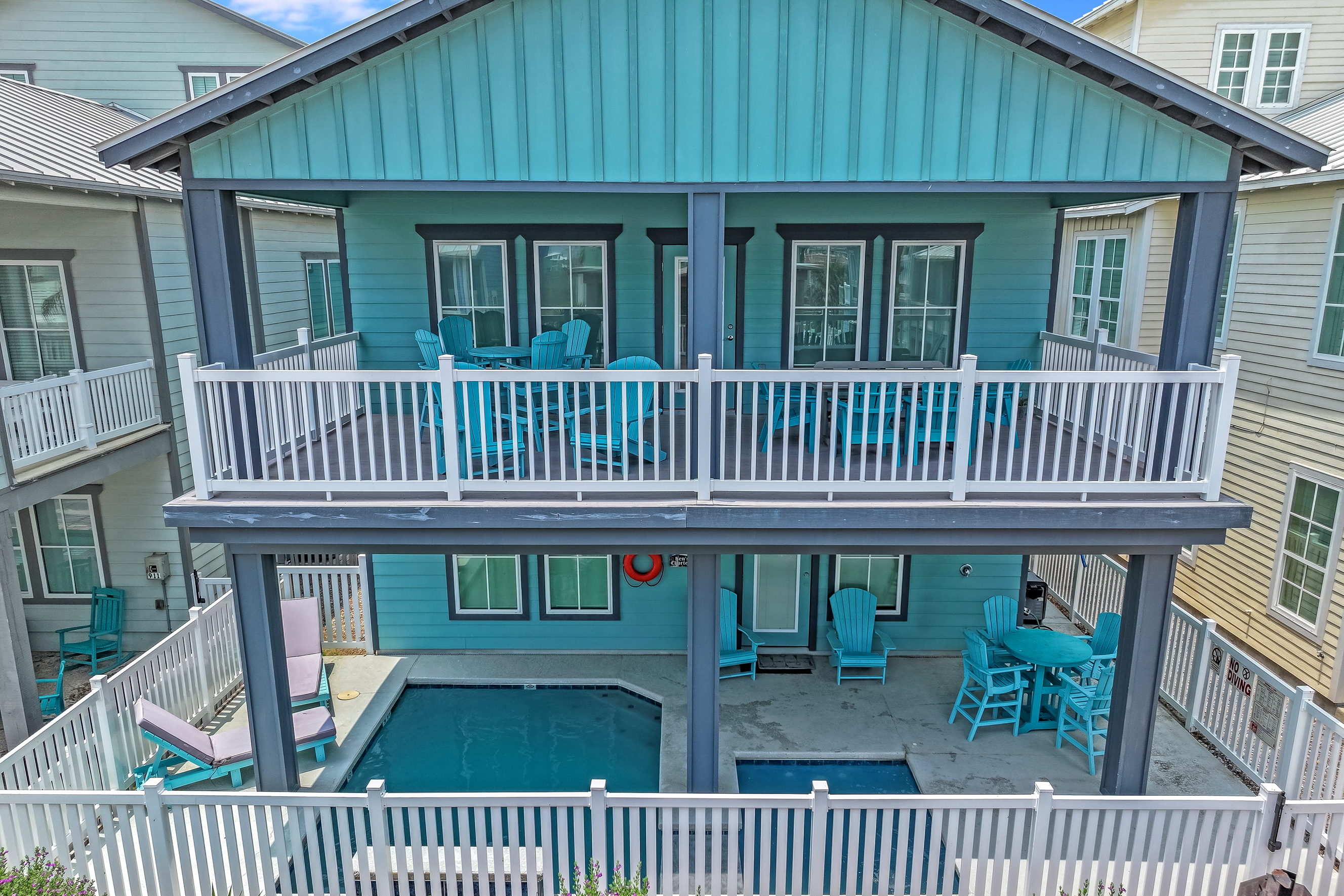 Book Now for the Ultimate Beach Vacation!