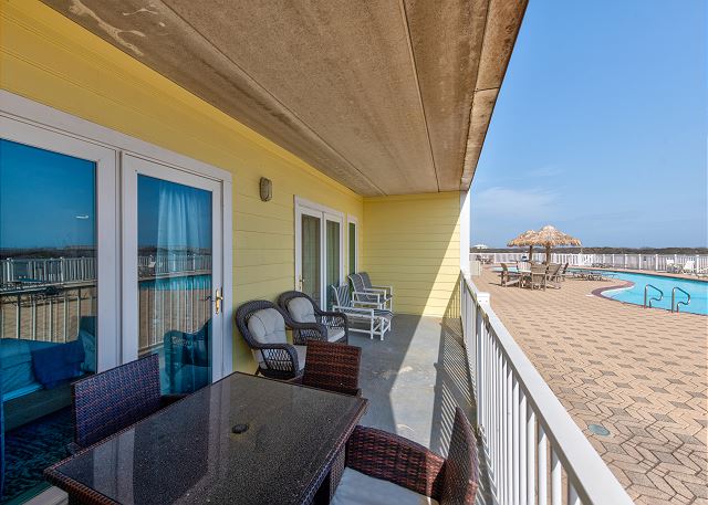 Back patio with seating