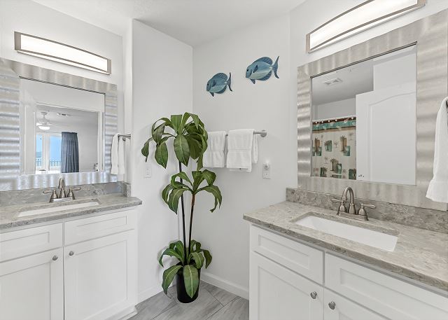 Dual vanity in main bathroom