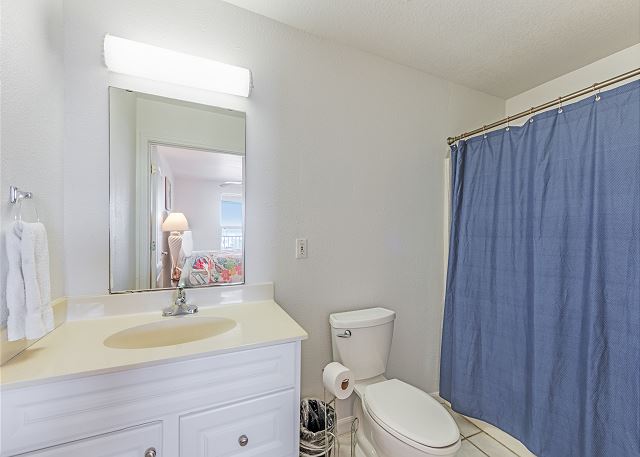 Ensuite bathroom with single vanity