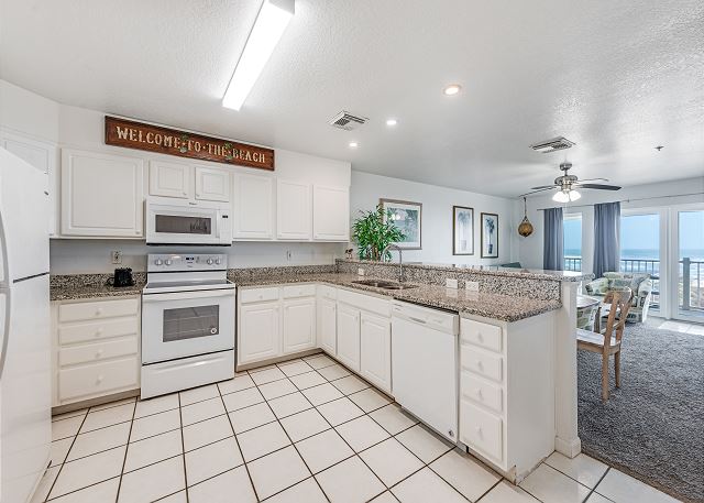 Fully equipped kitchen for gourmet cooking