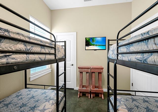 Bunk room with 2 twin over twin bunk sets