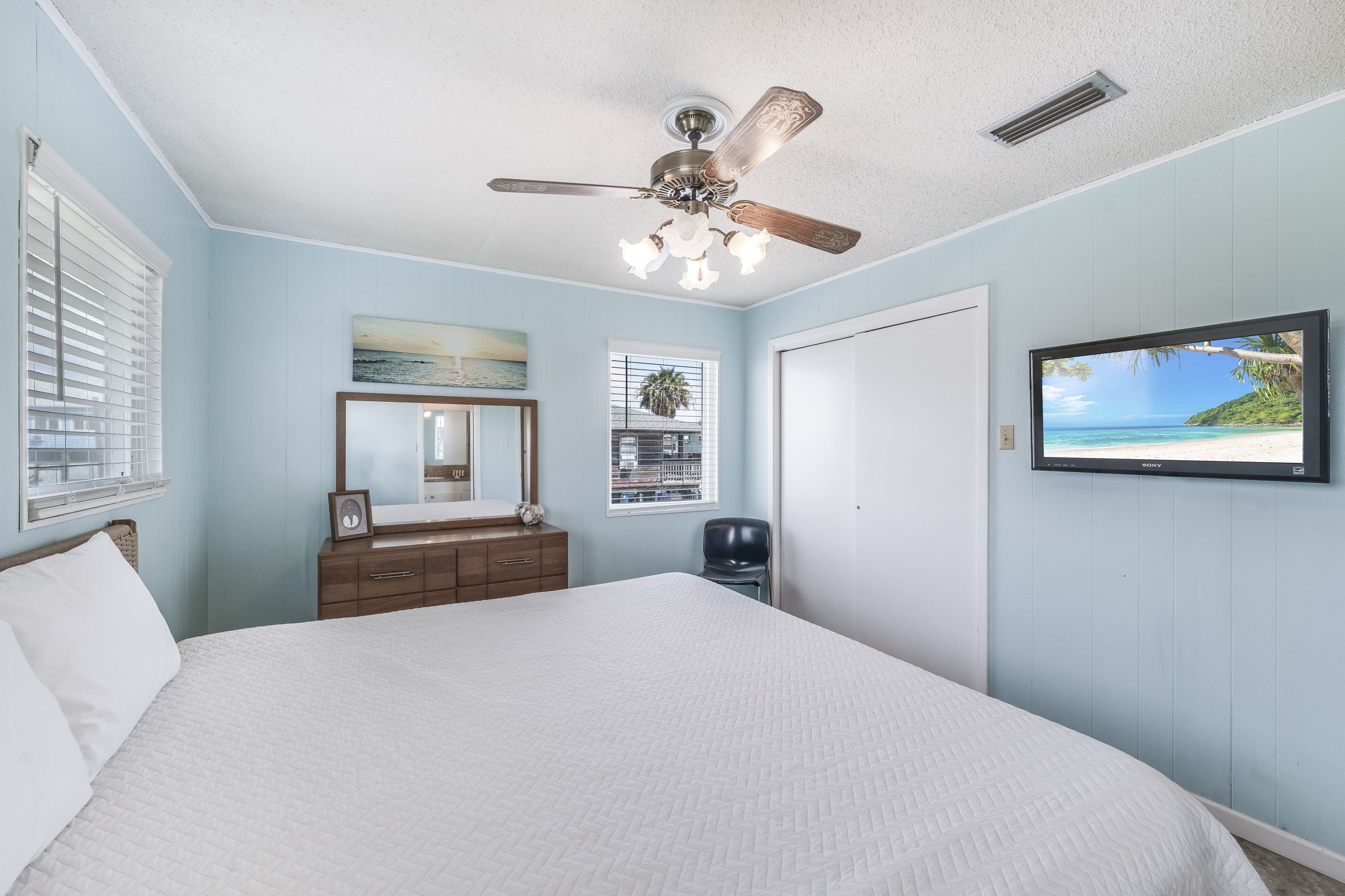 Serenity meets simplicity in your private king suite getaway