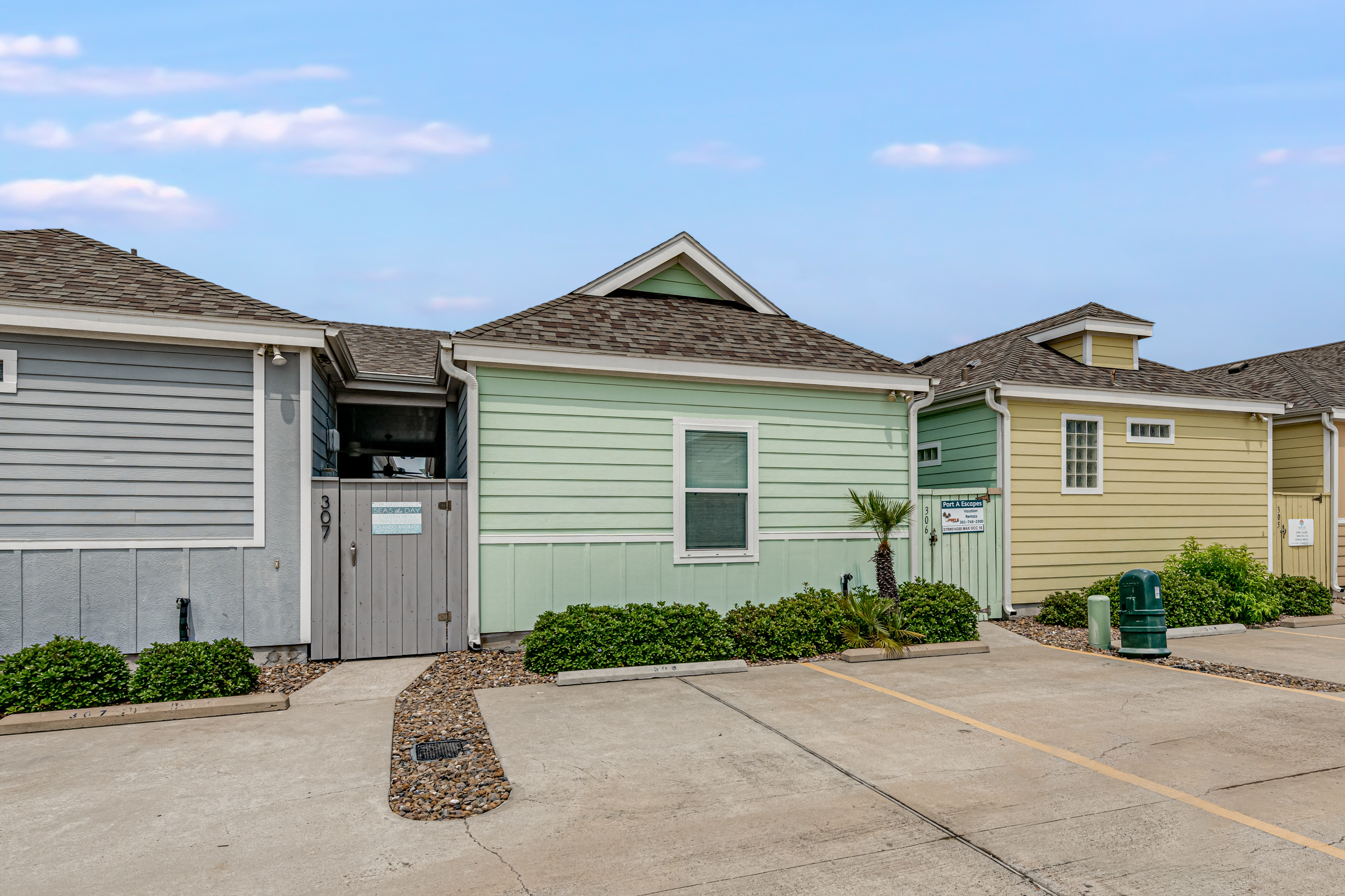 Let''s Get Salty PB306 Gate Opens Up to Breezeway Entry with Seating 