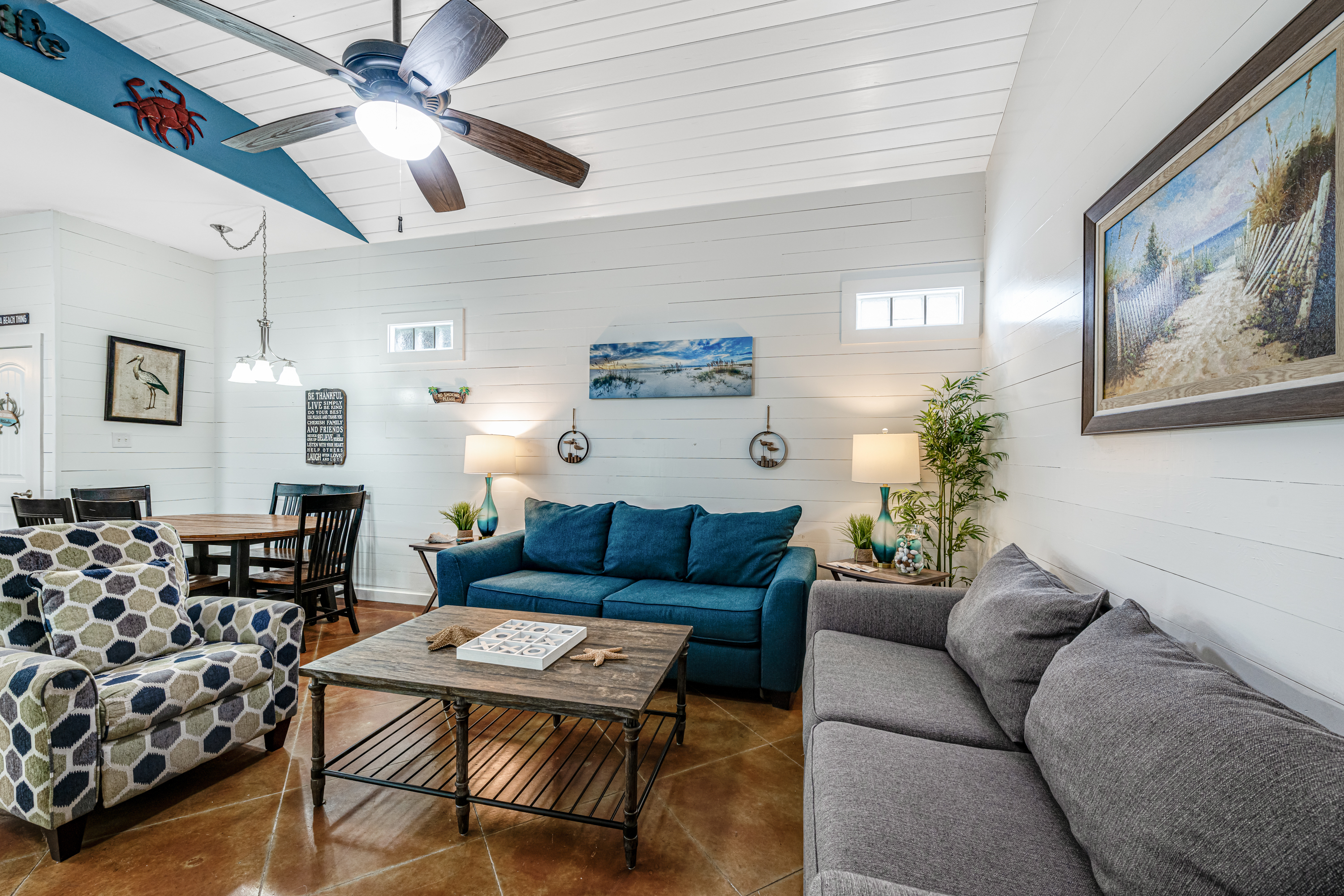 Spacious Living Area with Seating Ideal for Socializing and Entertaining