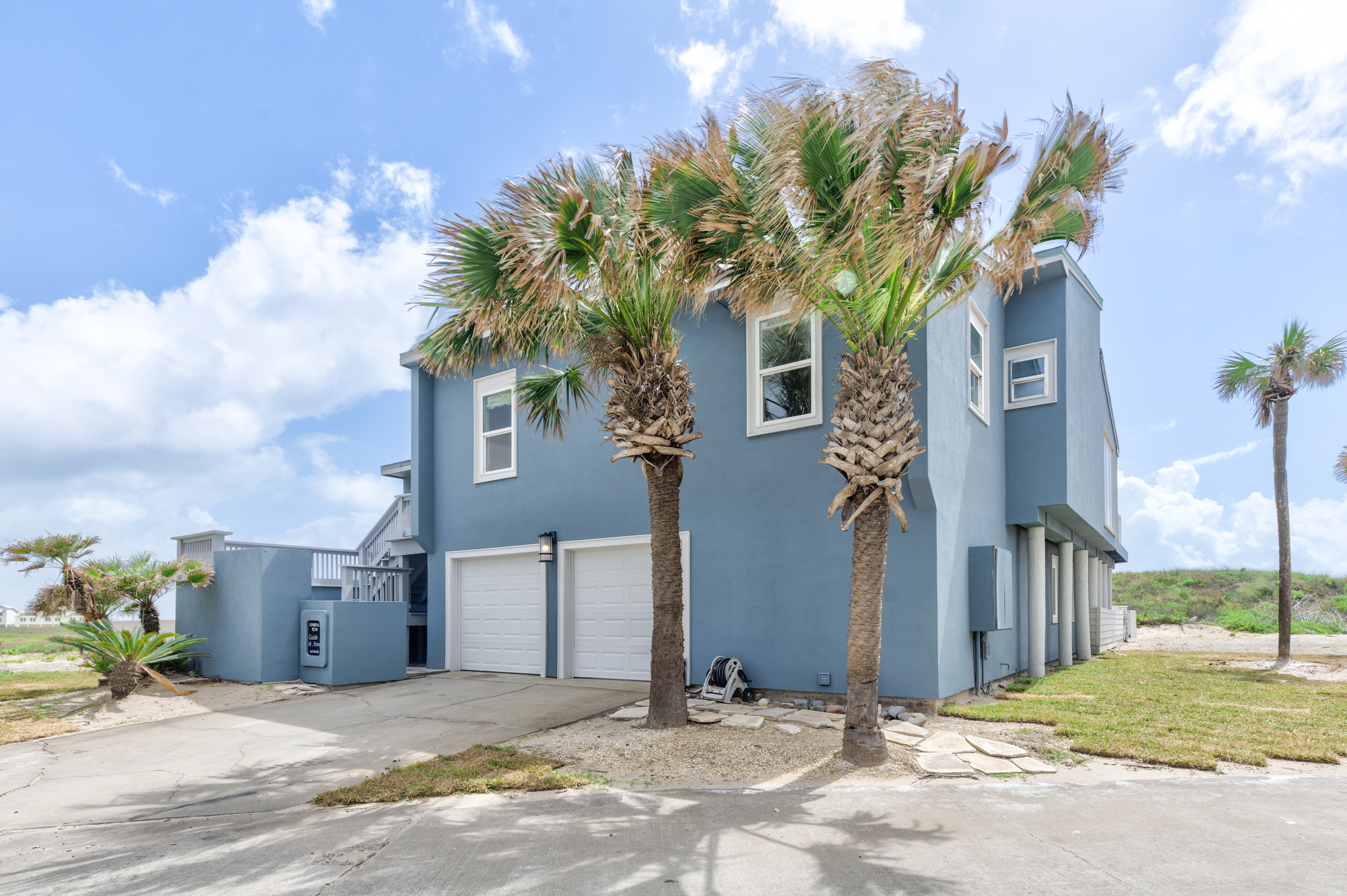 Hidden Oasis: Castillo de Arena AR2