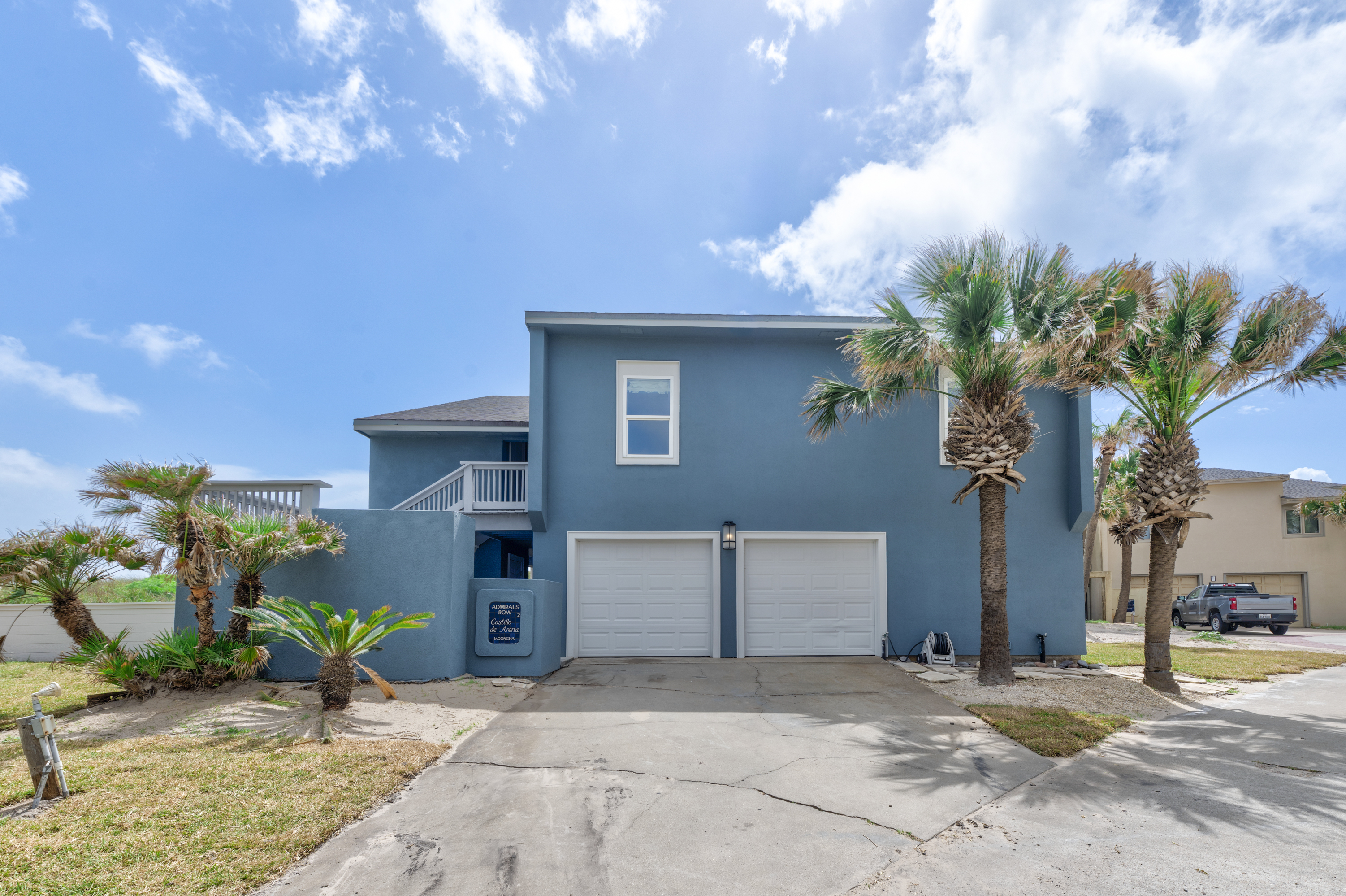 Your Hidden Oasis: Beachside Living with Pool and Hot Tub Access! 