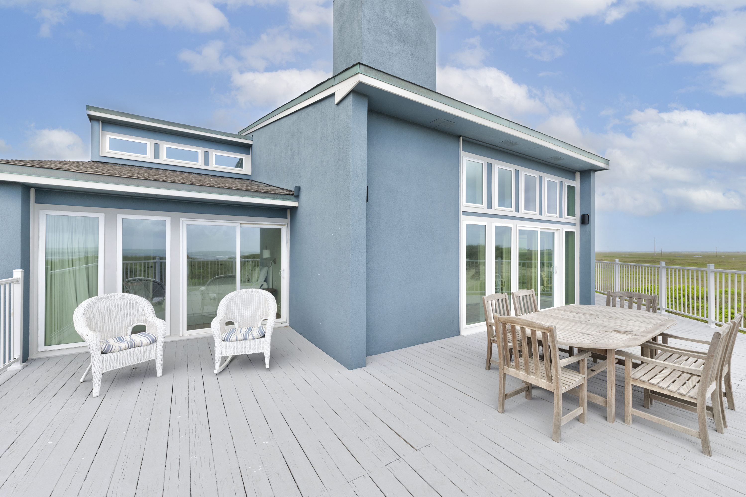 Where the Breeze Meets the View!