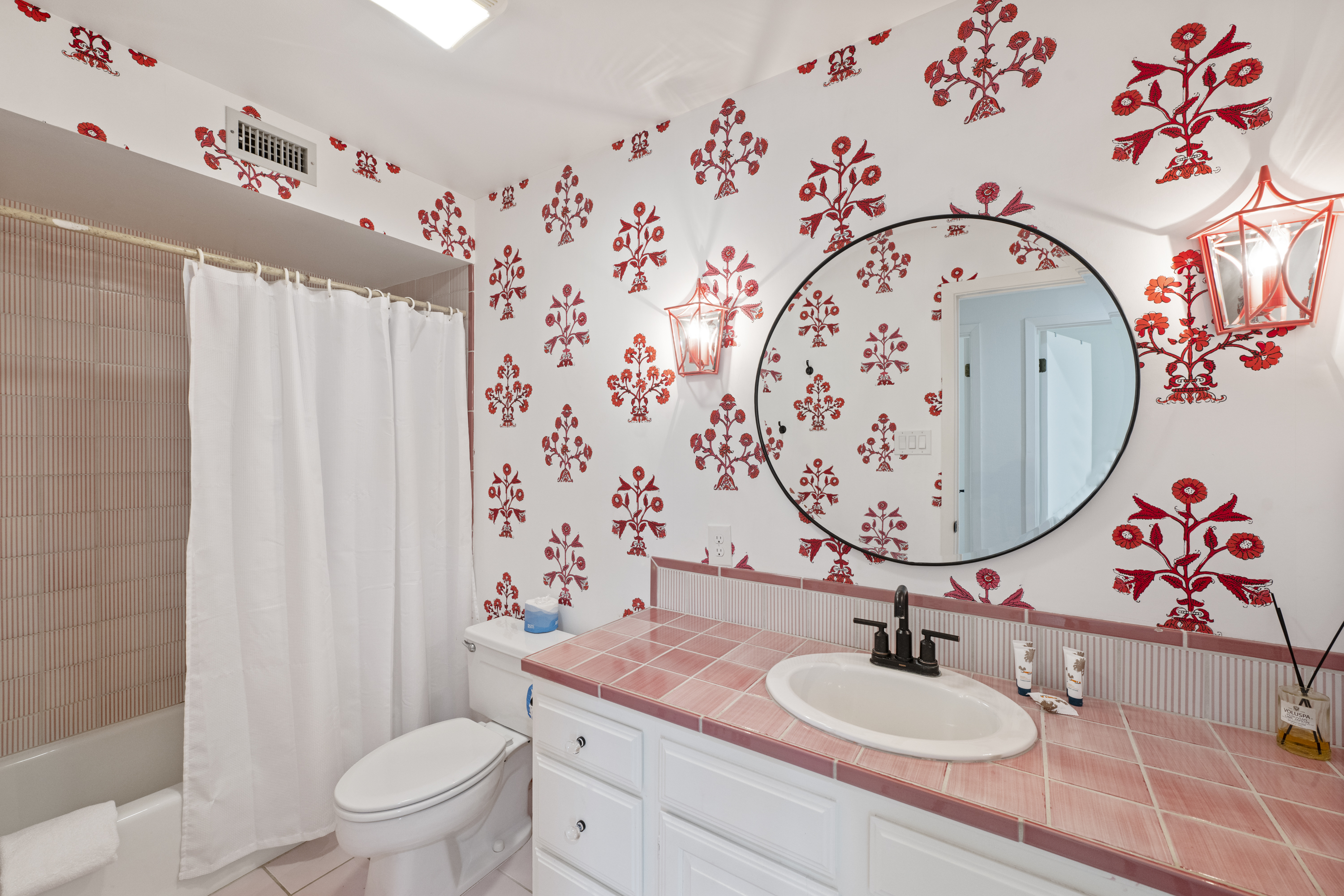 Charming Guest Bathroom Located on 2nd Floor, Across from Both Guest Bedrooms