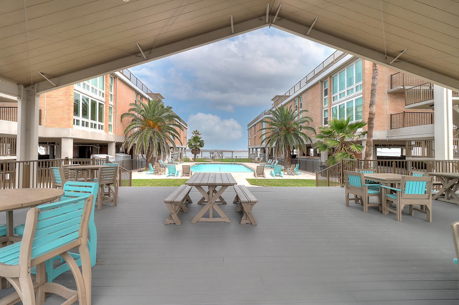 Relax and Dine Al Fresco by the Pool