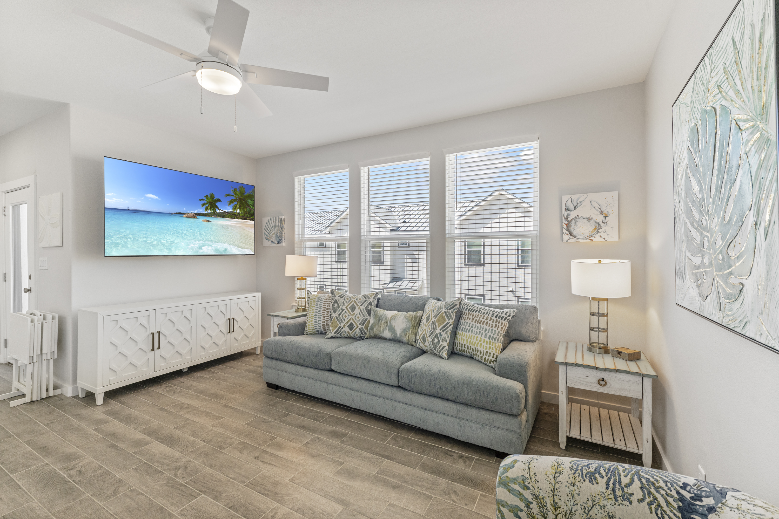 Sunlit Living Space: A Perfect Blend of Comfort and Style