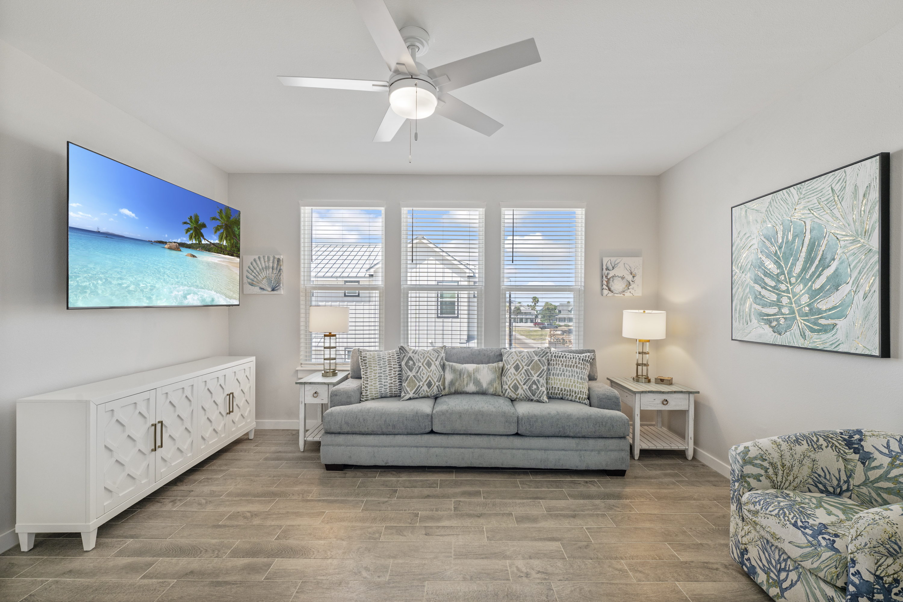 Living Area Perfect for Entertaining and Making Memories