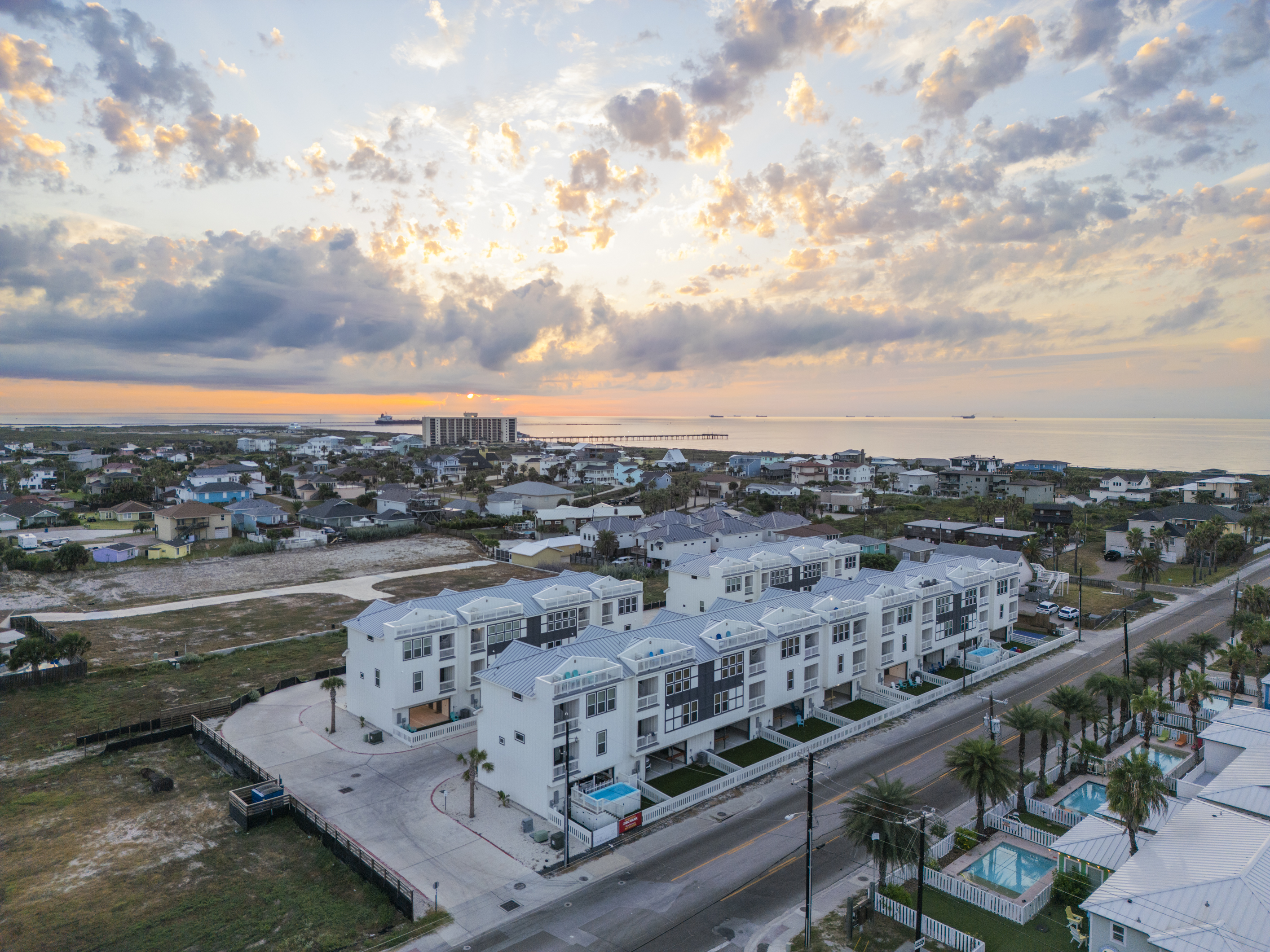 Sky-High Style: Rooftop Patios with Stunning Coastal Views