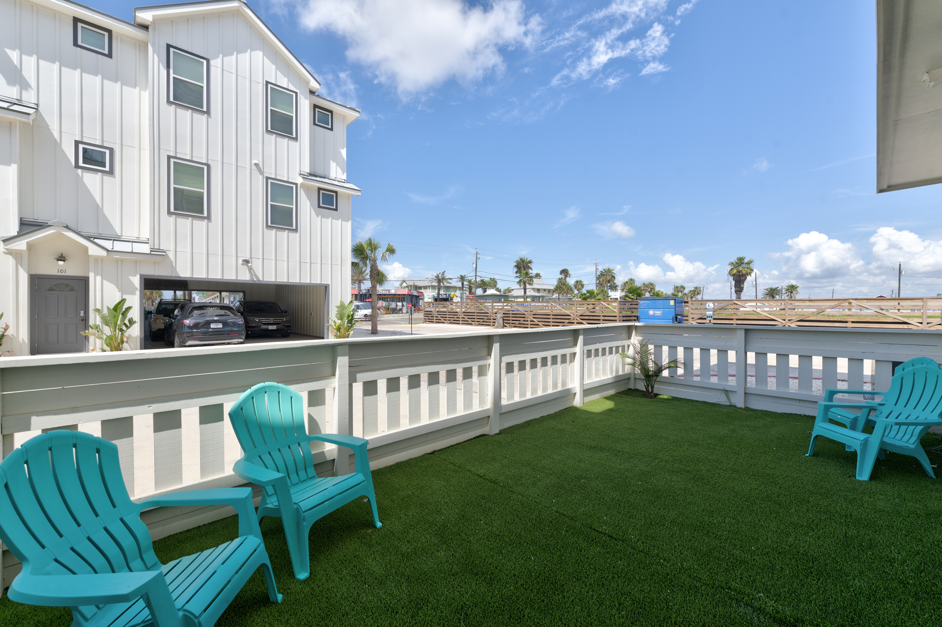 Private Outdoor Space with Turf- Perfect for Lounging and Games