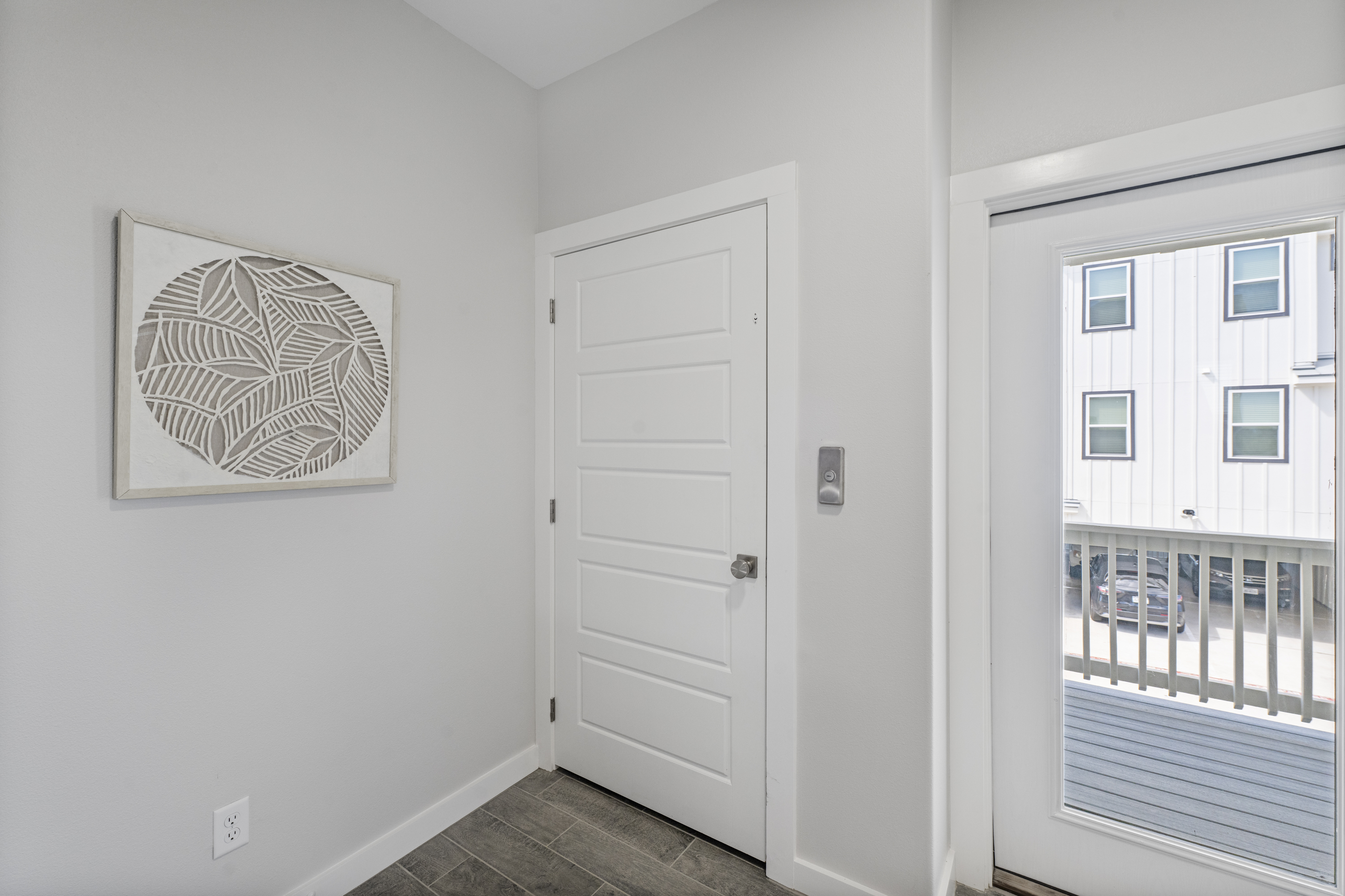 Elevator Accessible to All Three Floors.