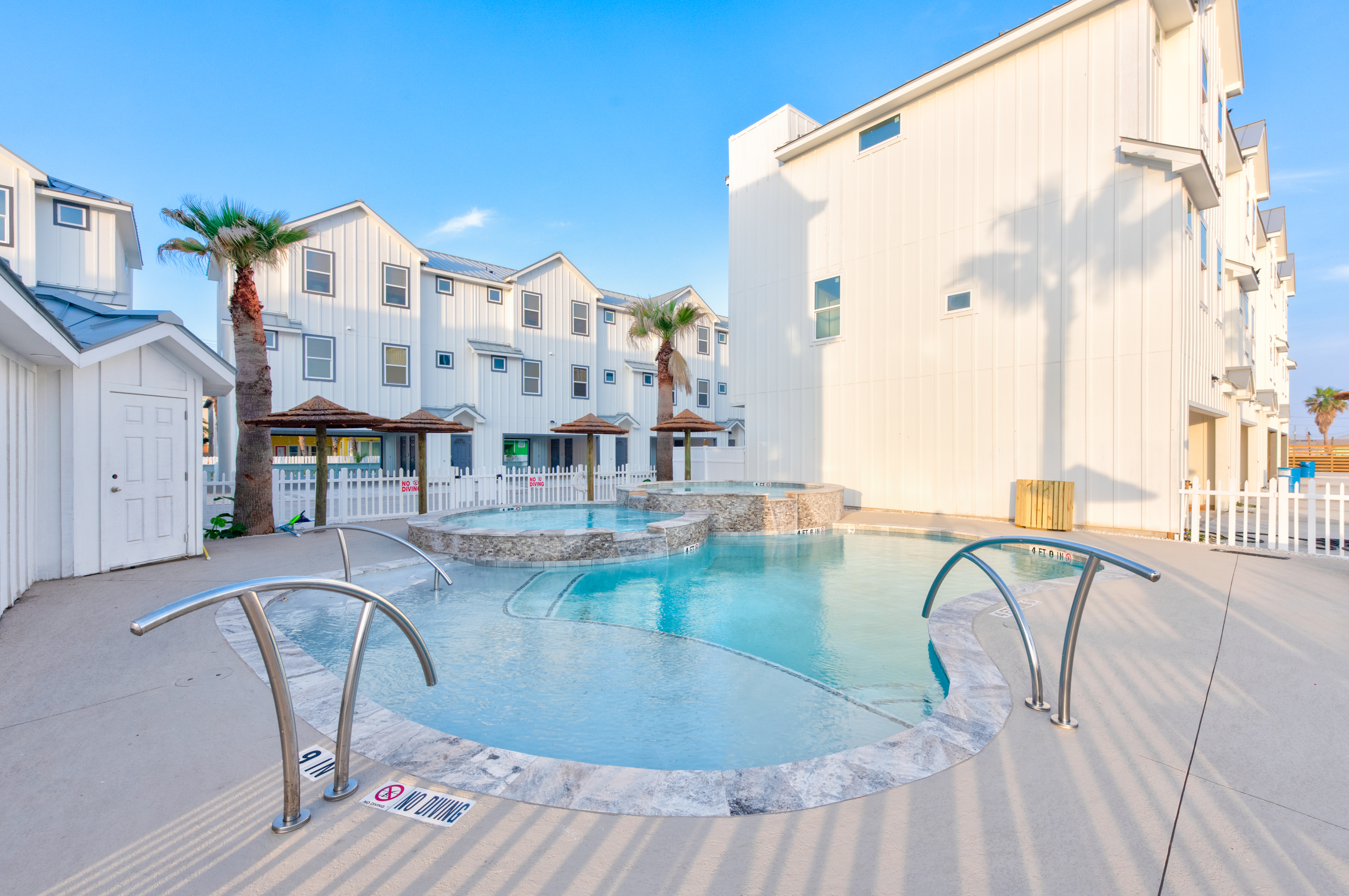 Relax and Unwind: Discover the Pool Oasis at Mango Cay