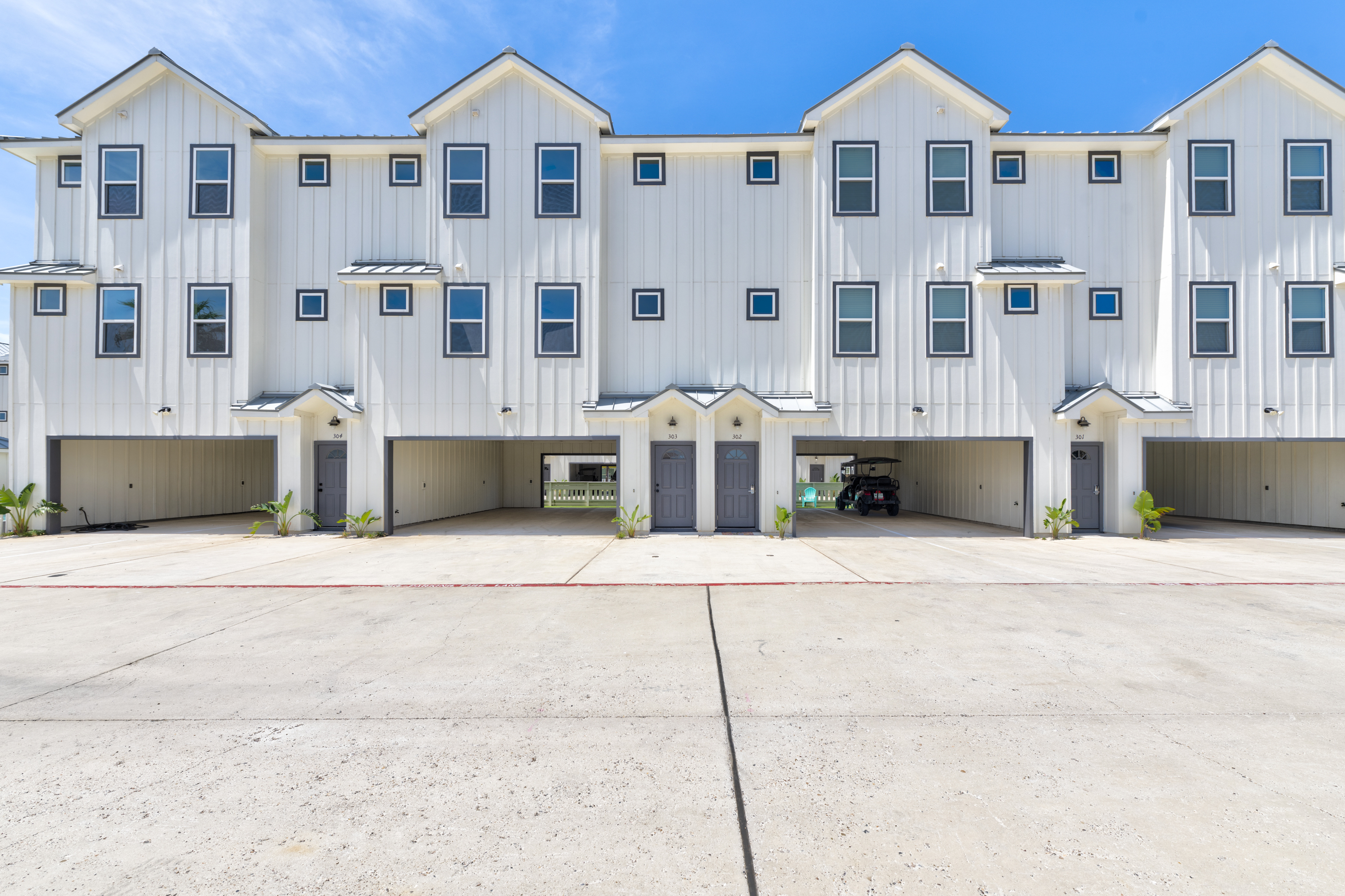 Welcome to Mango Cay!