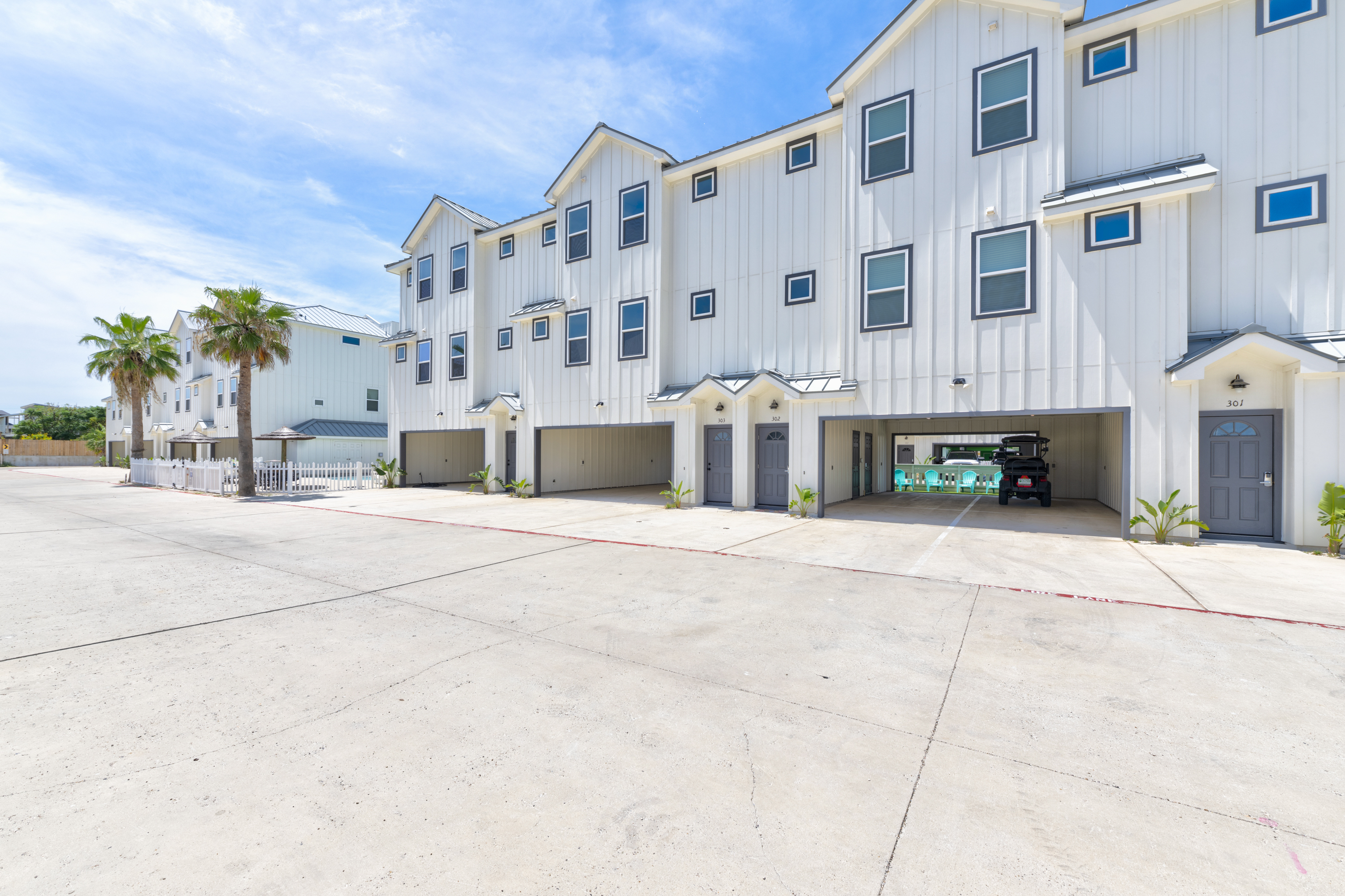 Introducing Mango Cay, Good Tides Only MC302 in Port Aransas!
