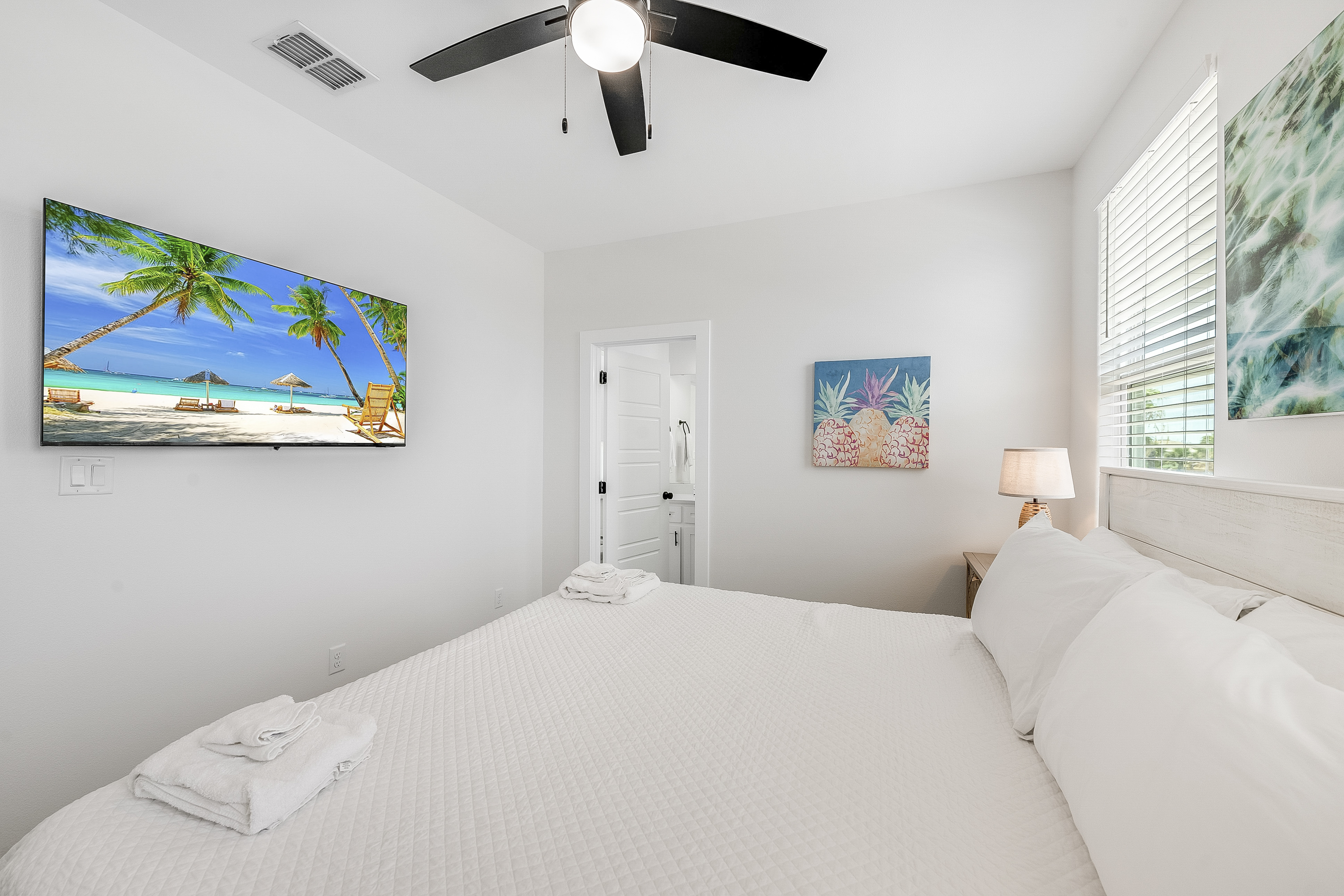 King Suite with In-Room TV for Relaxing Evenings