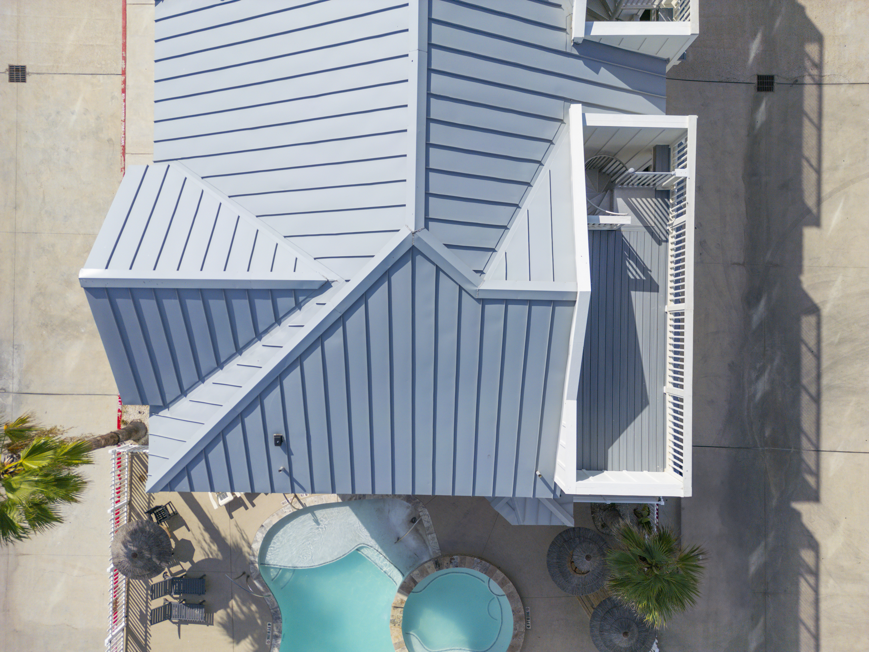 Make Your Memories at the Roof Top Deck of Saltewater Cure MC401