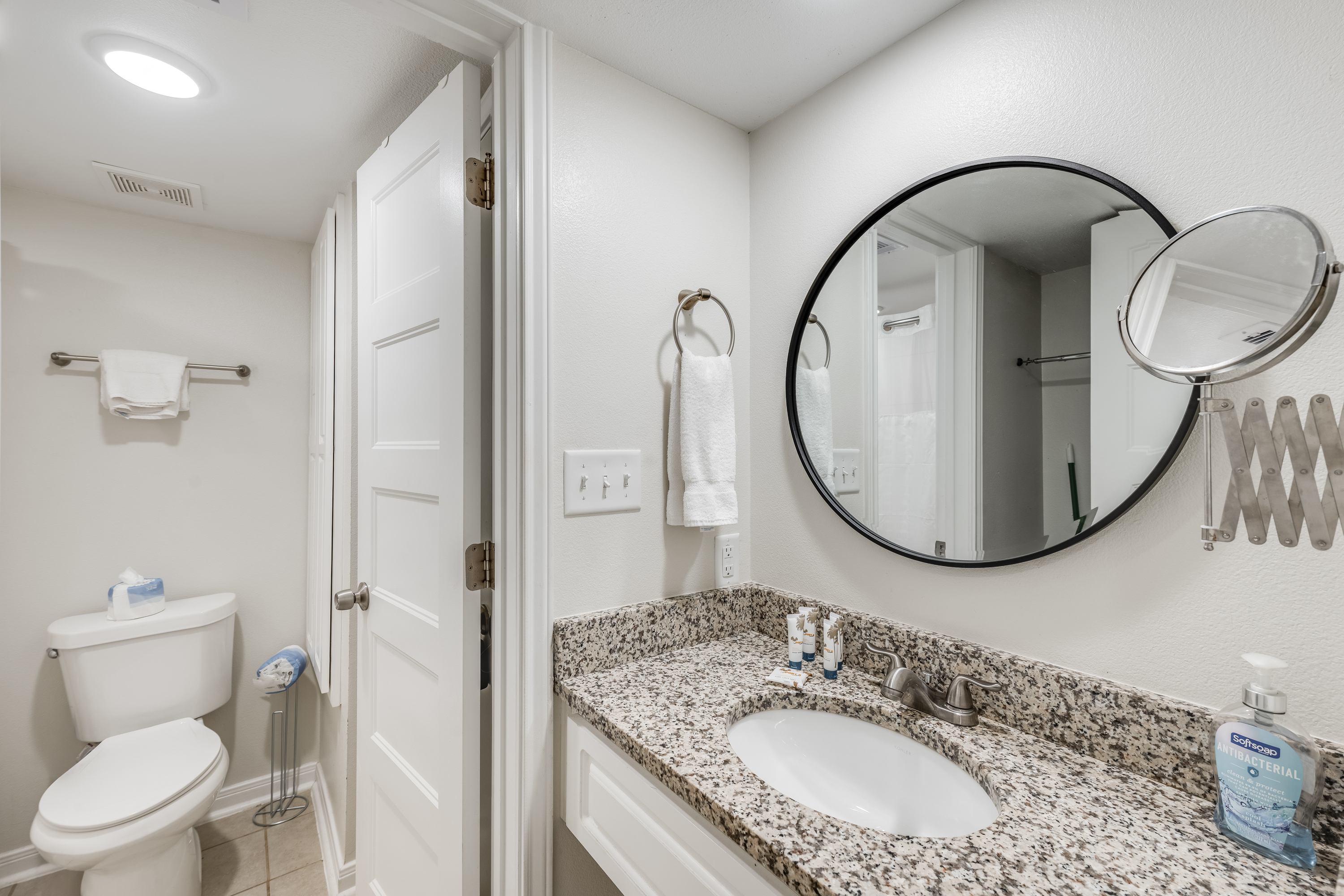 Start your day fresh in this bright and clean primary bathroom!