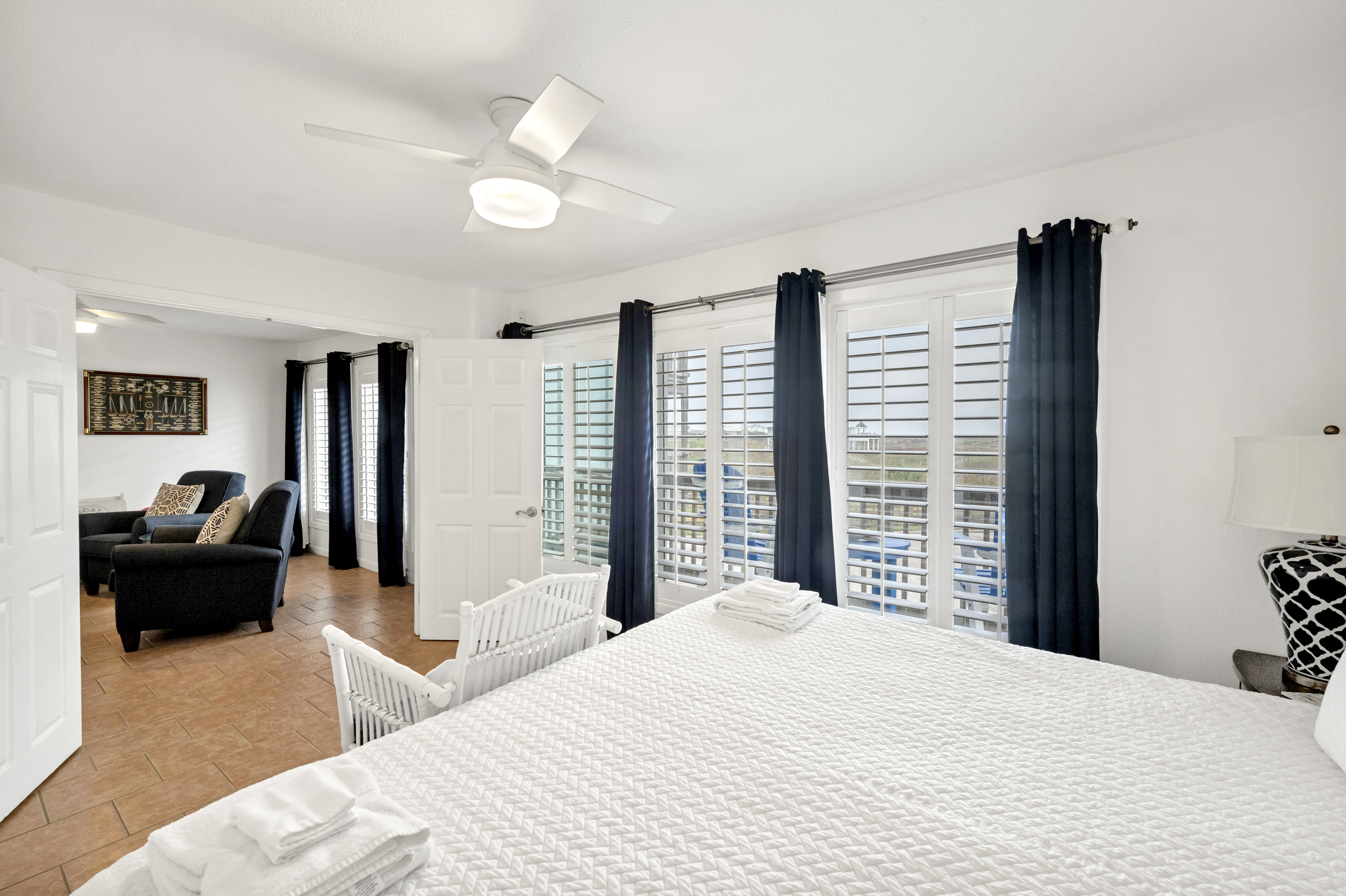 Spread out and dream of the ocean in your king-size sanctuary