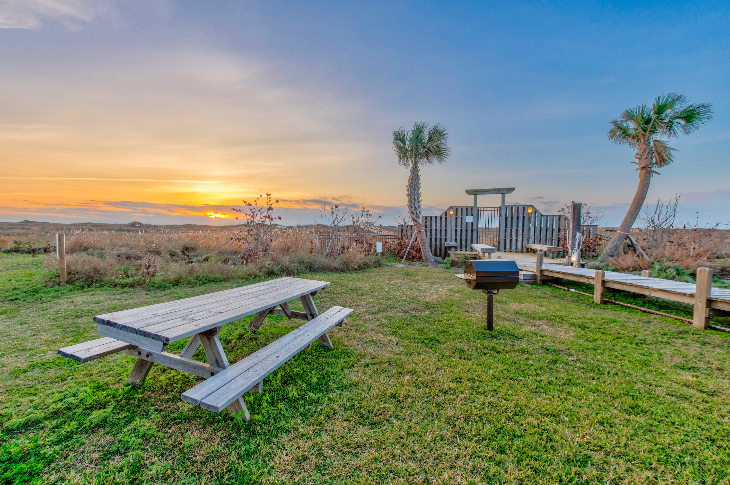 Community grills and picnic tables Perfect for lunch!