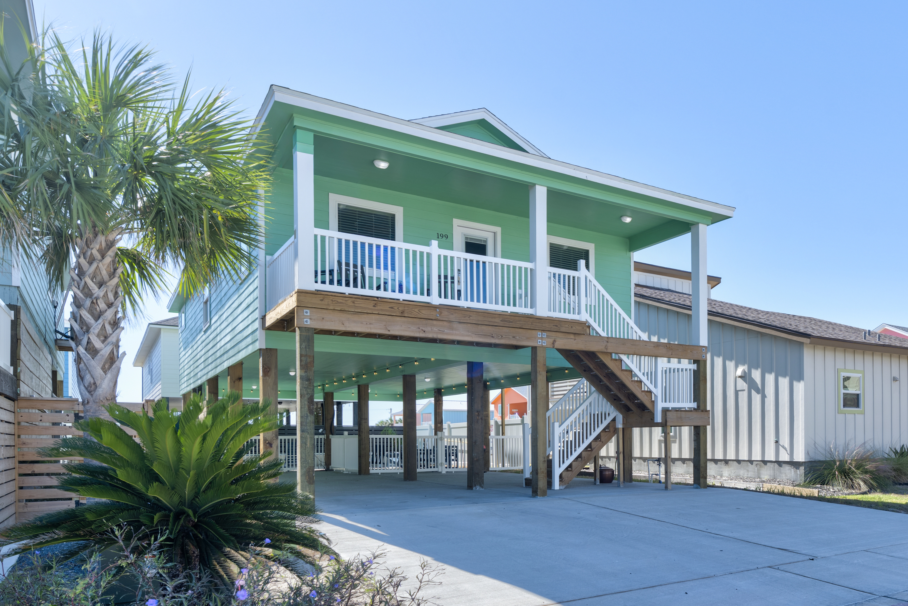 Coastal Comfort: Your Family-Friendly Haven, with Private Pool awaits!