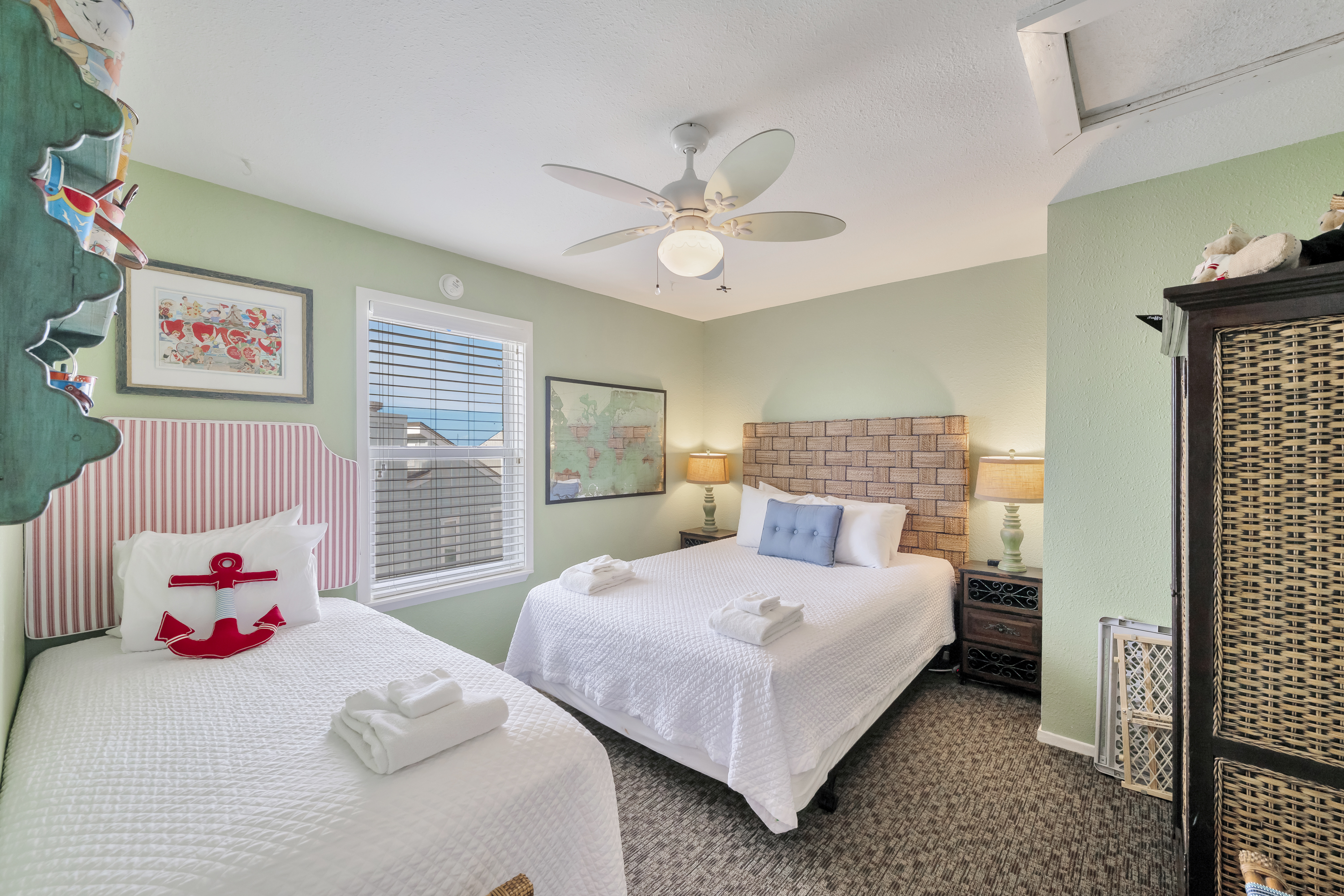 3rd Floor Bedroom featuring a Queen and a twin size bed. Perfect for families or friends