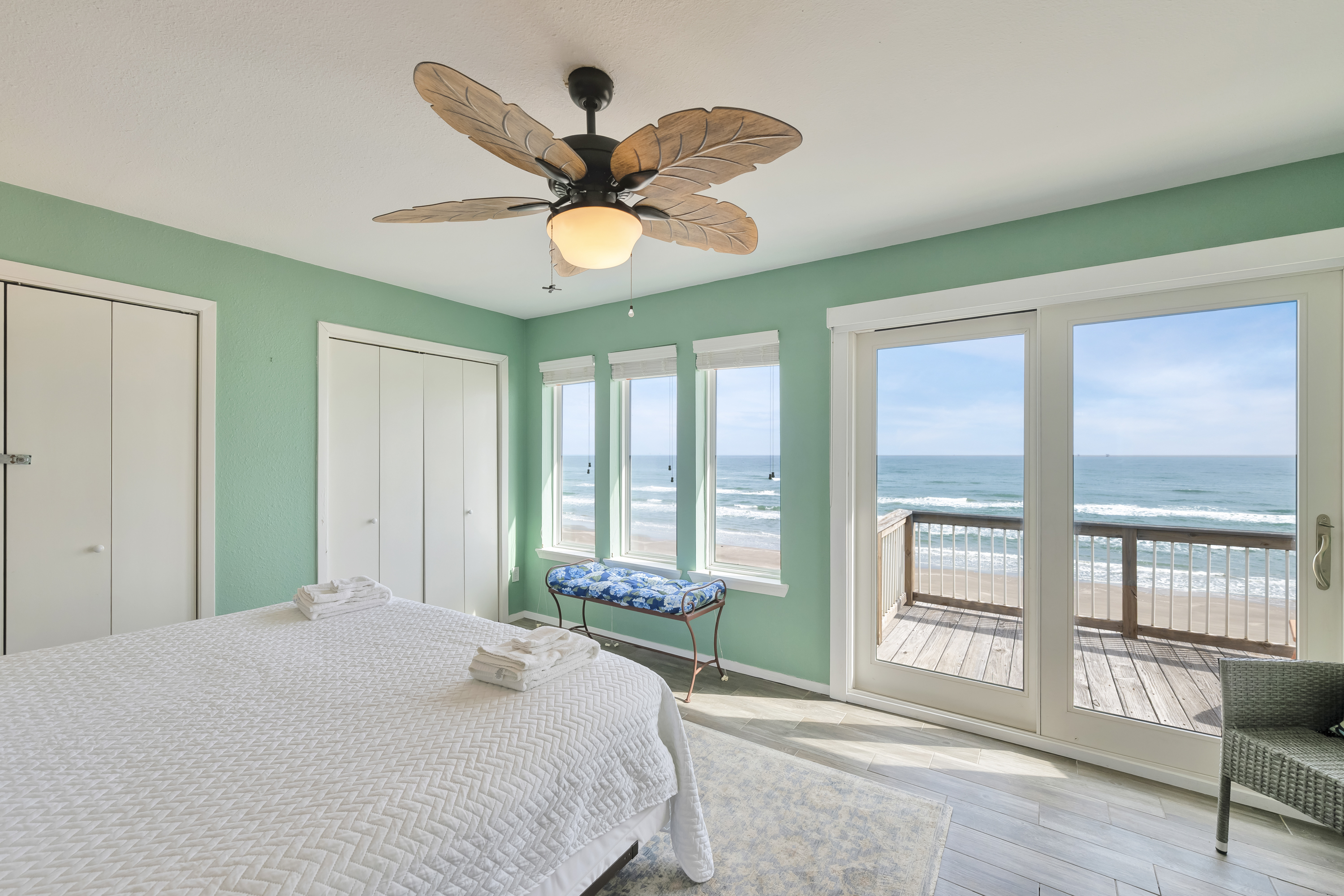 The Ultimate Primary Suite Designed for King-Size Relaxation!!!