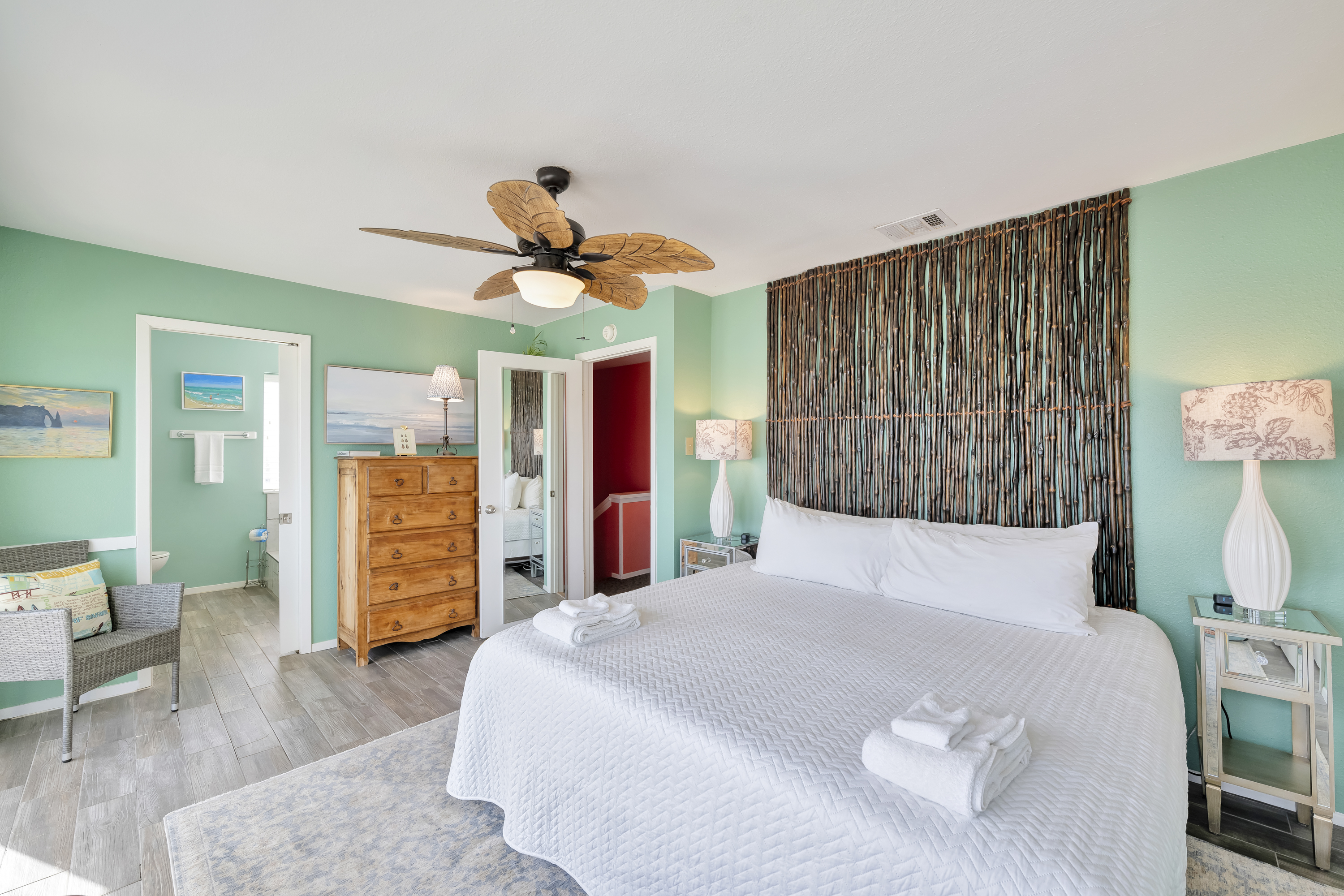 The Ultimate Primary King Size Suite!