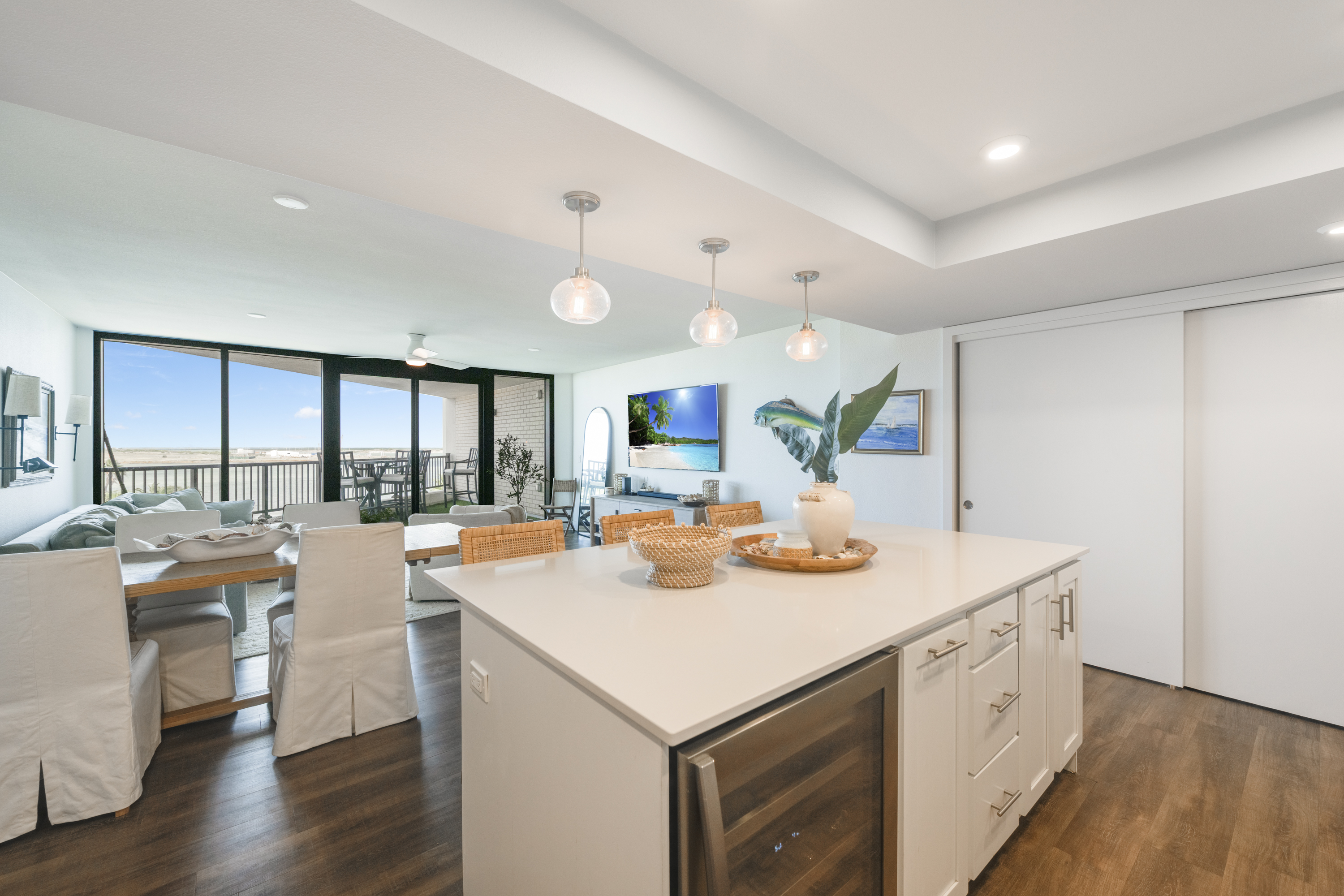 Gather Around the Island-Perfect for Serving & Socializing