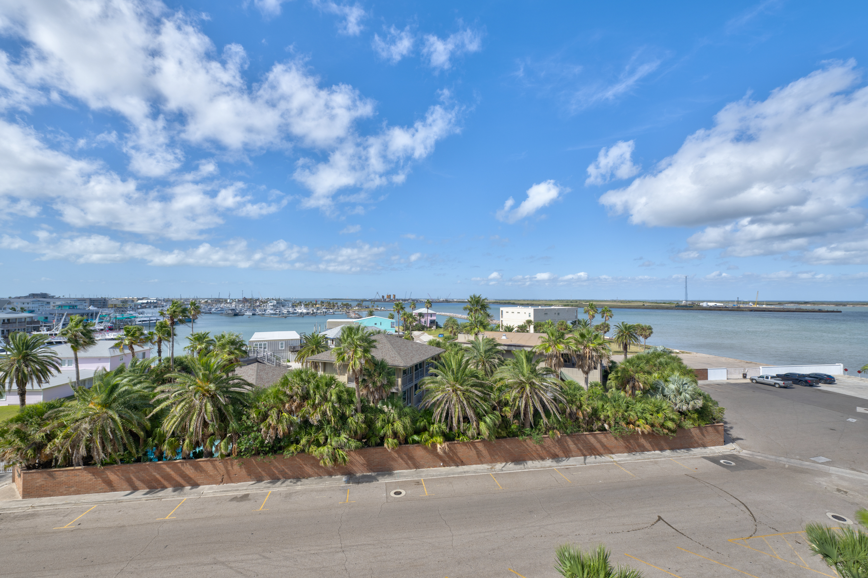 Gulf breezes, sparkling waters, and golden sunsets at your doorstep