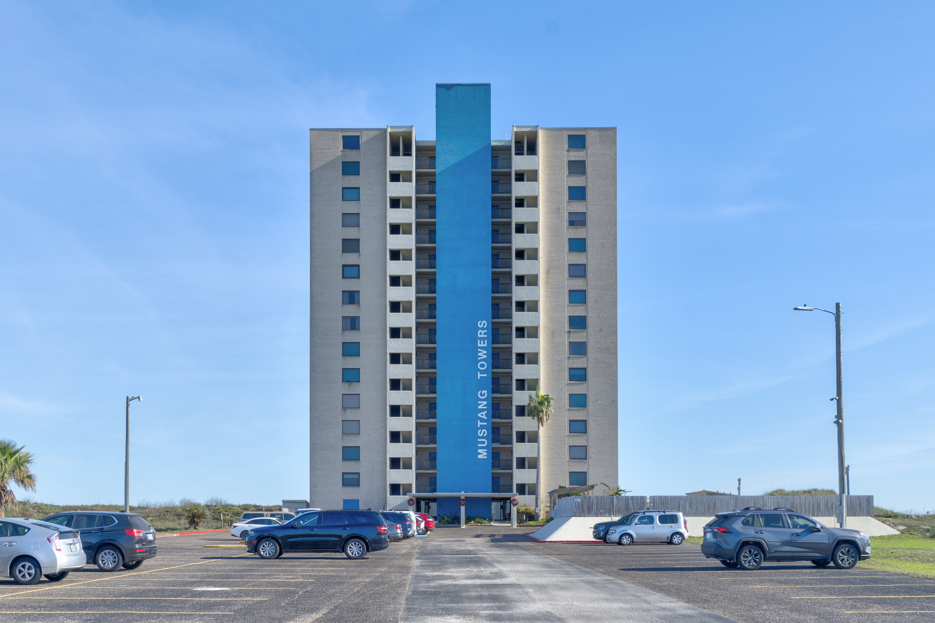 Enjoy plenty of easy, hassle-free parking during your stay.