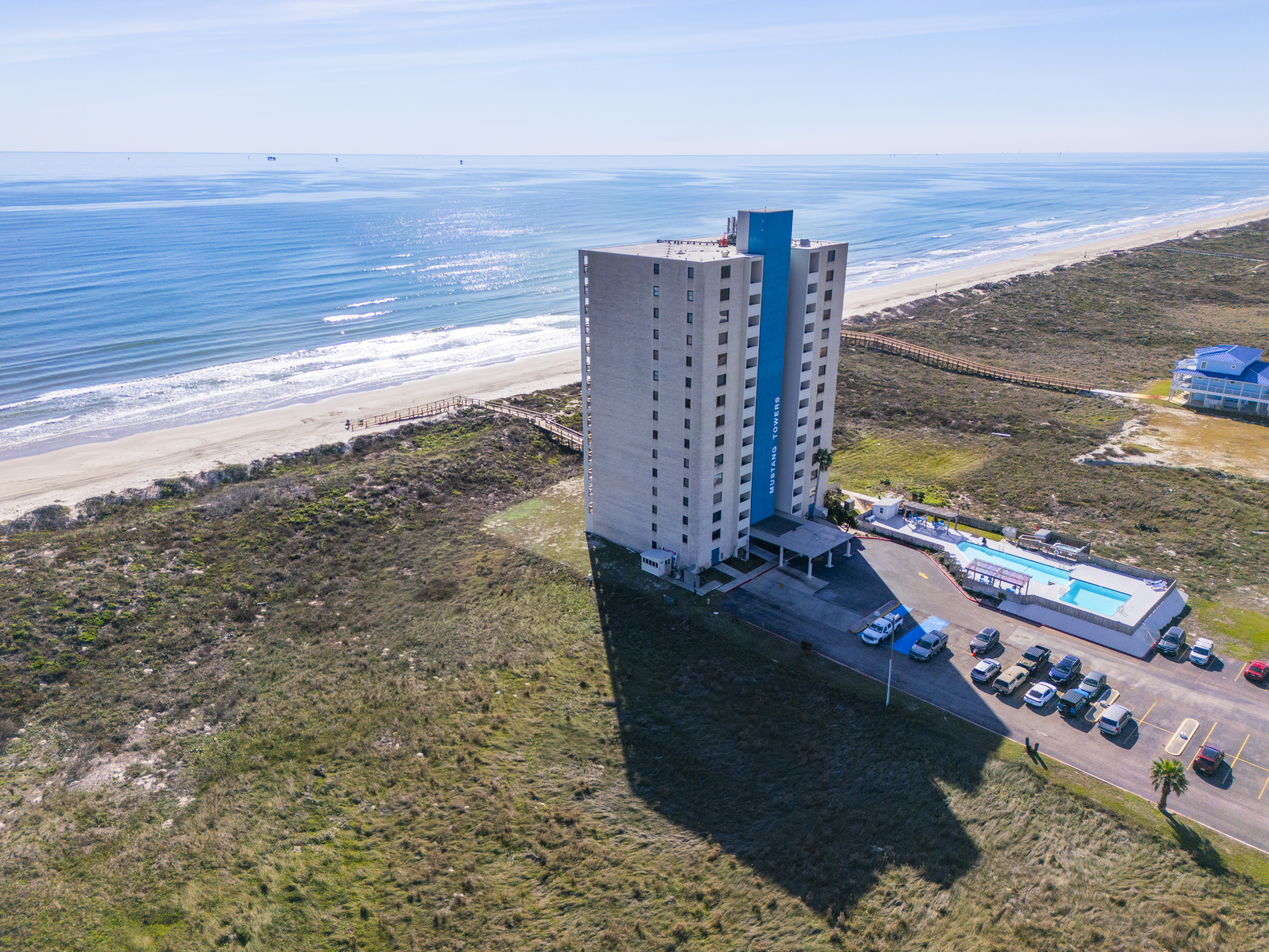 Enjoy the secluded atmosphere of Mustang Towers with the convenience of numerous restaurants and attractions just minutes away.