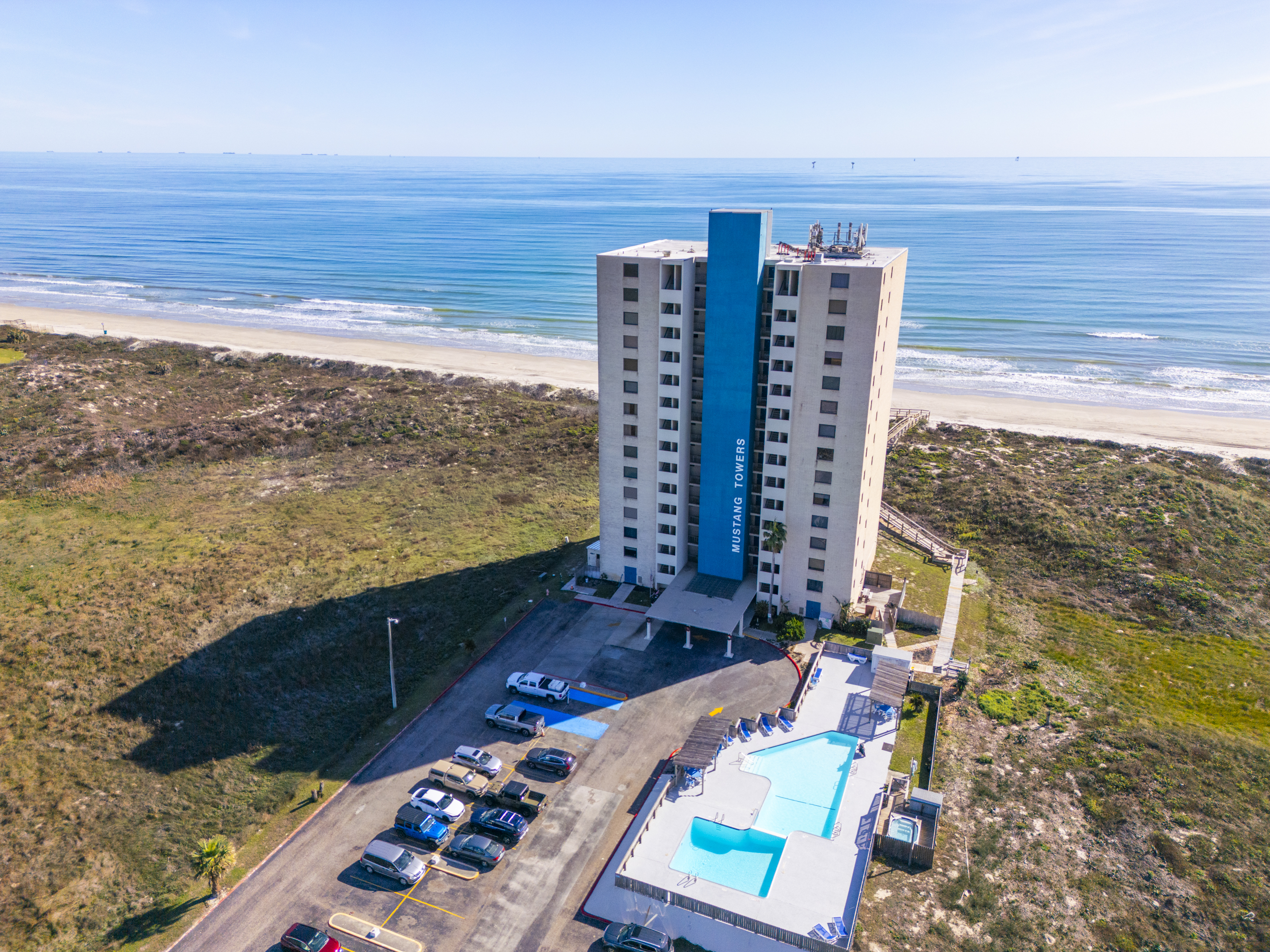 Mustang Towers 1001 MT1001 | Photo 1