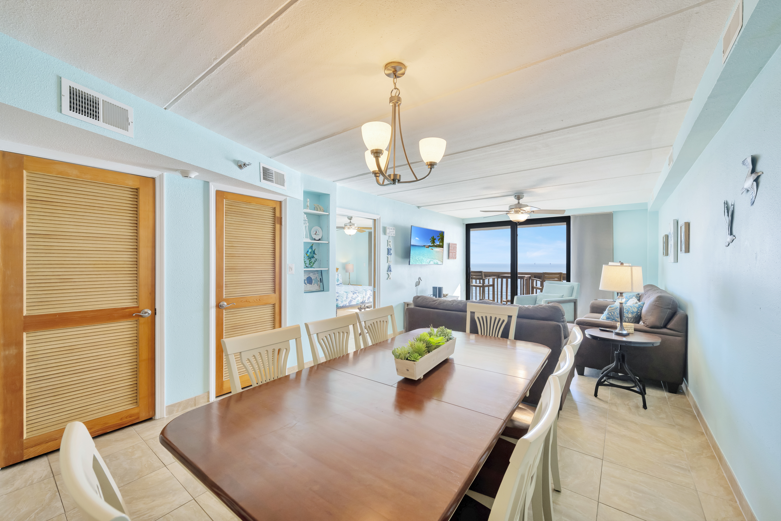 Mustang Towers 1001 MT1001 | Photo 7