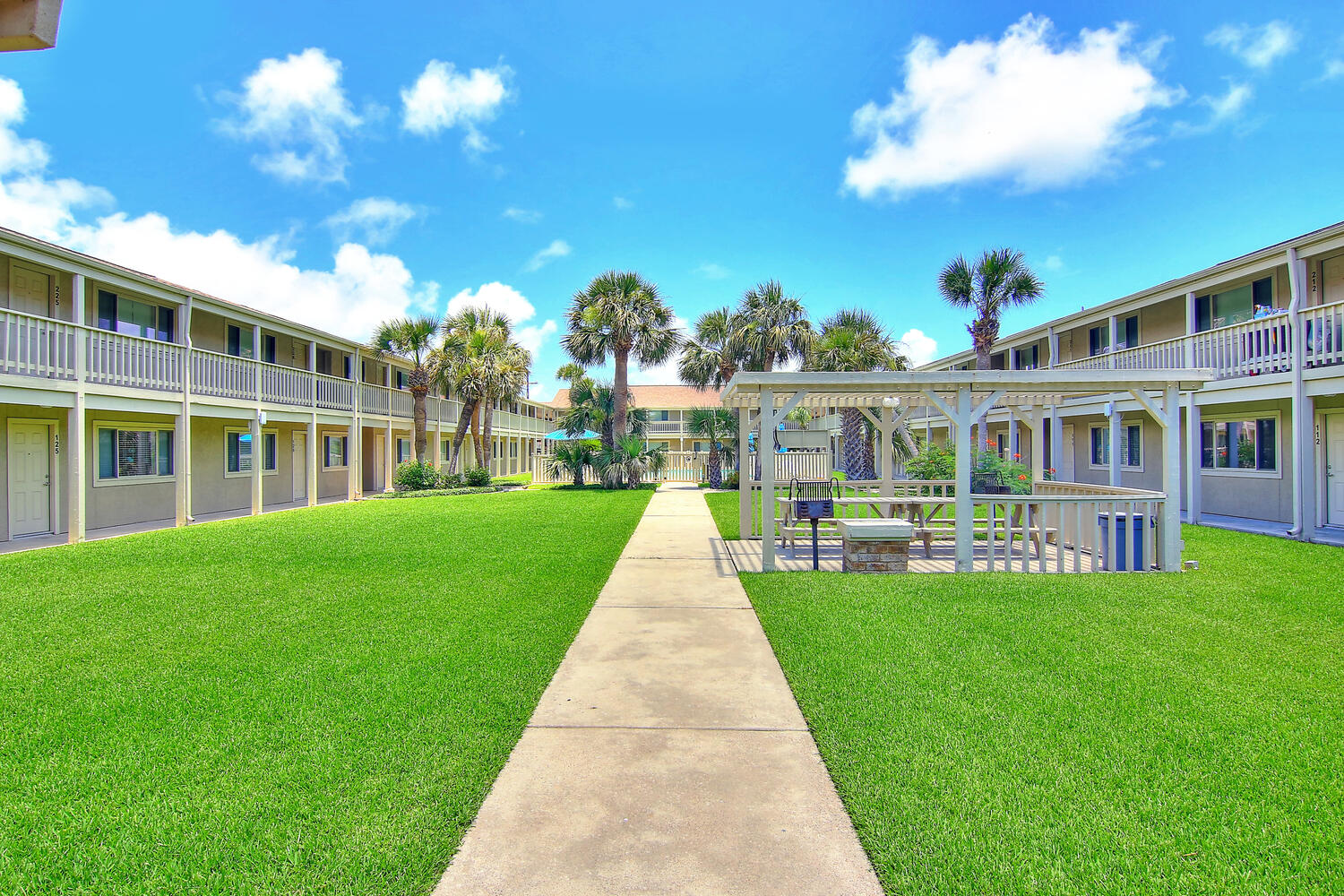 Simply Beachy CY216 | Photo 3