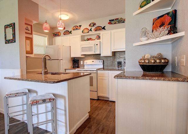 Beautifully remodeled kitchen fully equipped. 
