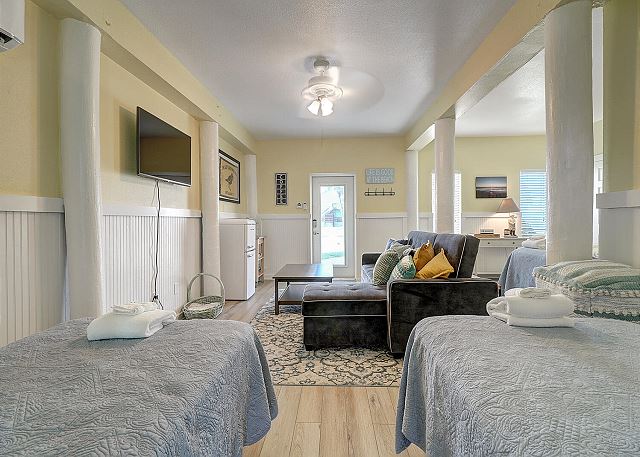 Twin Beds shared with second living area