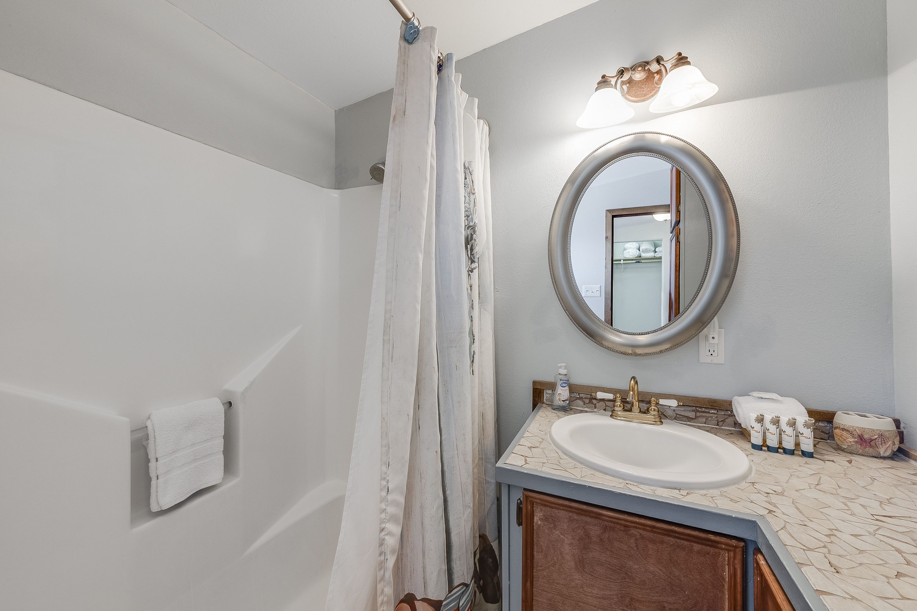 Blue Water Fisherman 614SP | Photo 18