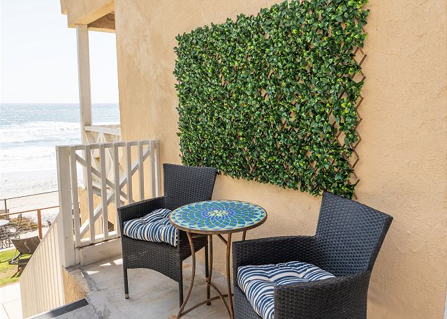 CB-2445C - Carlsbad Casa De Los Sueños | Unit C 2