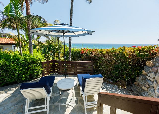 DM-110B - Seaside Sunset Cottage