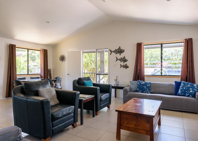 6 Bomburra Court - Rainbow Beach