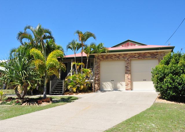23 Carlo Road - Lowset family home within walking distance...
