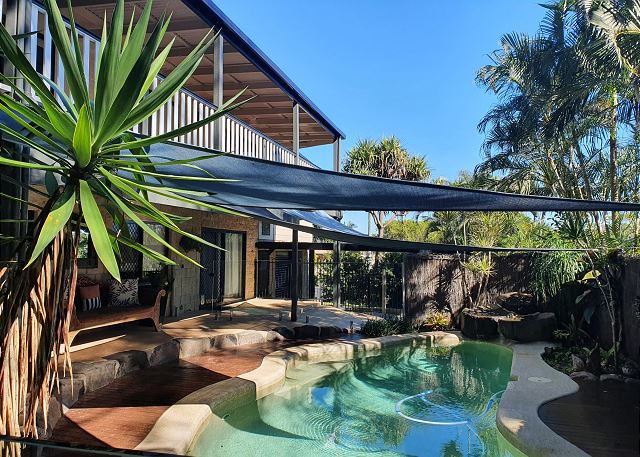 43 Double Island Drive - Two level holiday home with...