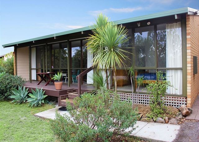 3 River View Drive