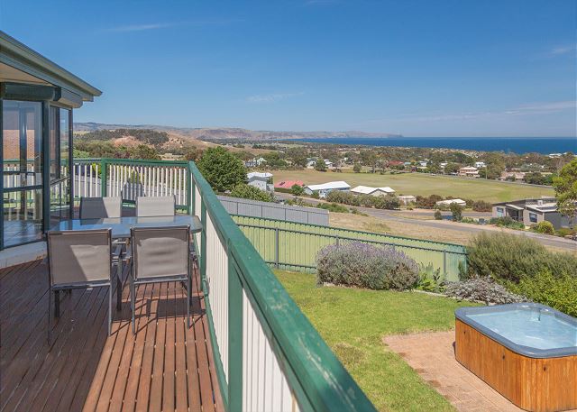 Panorama - 7 Stacey Drive